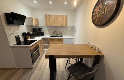 Chatou Apartment | Le cocon des cœurs love room