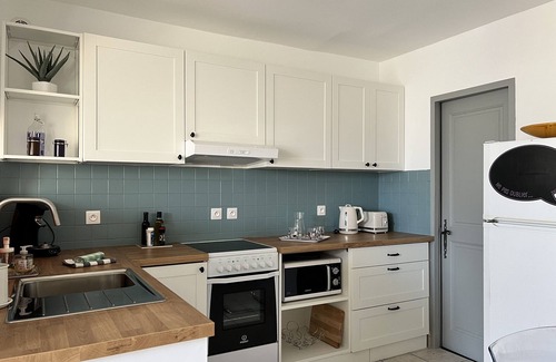 Notre-Dame-de-la-Rouviere Apartment | "Le Cocon"