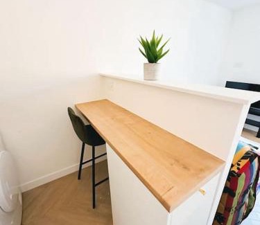 Pont-de-Veyle Apartment | Le Cocon - Parking gratuit - Netflix