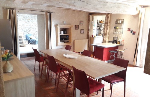 Saint-Cyr-Montmalin Cottage | "Le Colibri" Authentique maison Franc-comtoise en pierre - Piscine privative
