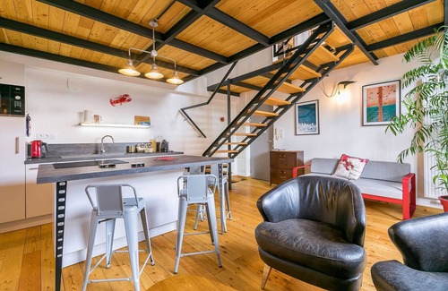 Faubourg North Apartment | Le Corbeau et le Homard - belle terrasse privative -SR Loc