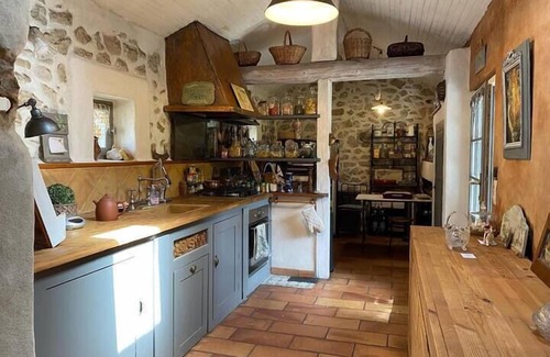 Sainte-Anastasie House | Le Cottage, private pool in the countryside
