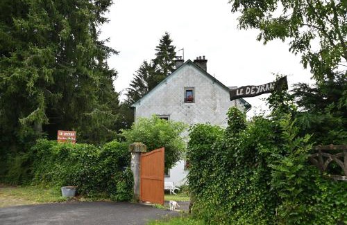 Egliseneuve-d'Entraigues Bed & Breakfast | Le Deyran