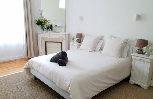 Saint-Palais-de-Negrignac Hotel | Le Domaine Du Haut Preau