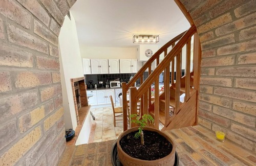 Saint-Ouen-les-Vignes Cottage | Le Domaine du Cerf - 4* gite, nature & spa