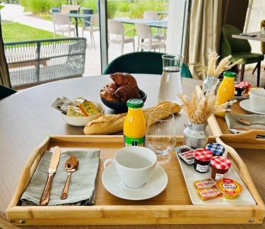 Croix Bed & Breakfast | Le Domaine des Diamants Blancs