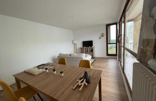 La Source Apartment | Le Familial