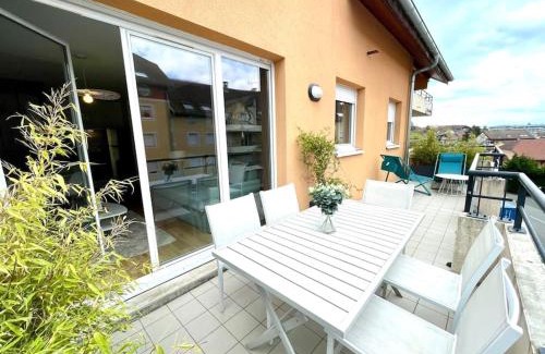 Saint-Genis-Pouilly Apartment | Le Familial - Terrasse - Proximité Genève