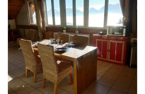 Talloires-Montmin Cottage | Le Fenil - Gîte with panoramic view in a quiet location