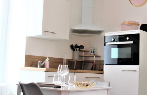Pontivy Apartment | Le Flamingo - Wifi - 400m centre Pontivy