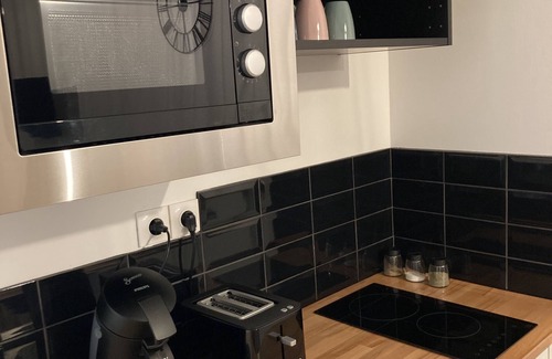 Chalons-en-Champagne Apartment | Le Flocmagny - Quiet garden level 2 steps from the city center