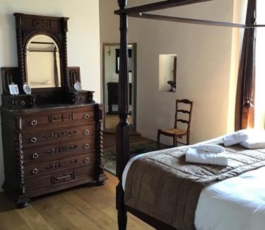 Saint-Etienne-Vallee-Francaise Bed & Breakfast | Le Château de Cambiaire