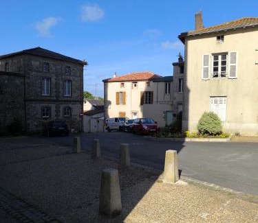 Mauleon Apartment | Le Gîte des Capucines