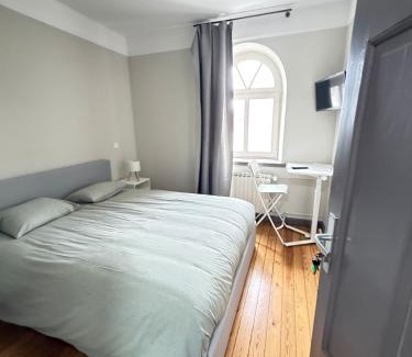 Belair Apartment | Le Gaston de Belair - Room 006 - 2nd floor - Shared Kitchen