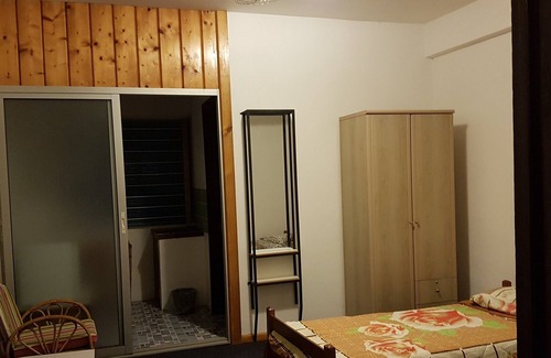 Quatre Bornes House | Le Gavnor -RITTOO Complex now offering Rooms for short let rentals