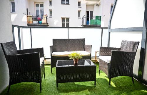 Schiltigheim Apartment | Le Golden - Centre Ville - Accès Transports en Commun - Balcon Cosy - Commerces à Proximité