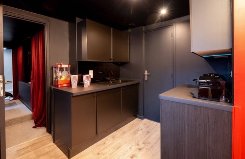 Malo-les-Bains Apartment | Le Grand Ecran - Studio Ambiance Cinéma