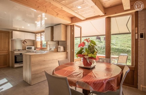Flumet House | LE Grand Milieu - Flumet
