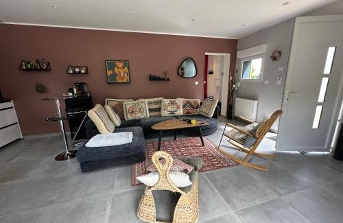 La Riviere-Saint-Sauveur House | Le jardin de Lokijoy