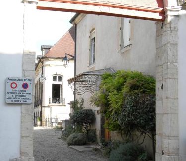 Beaune City Centre Apartment | Le jardin des chanceliers