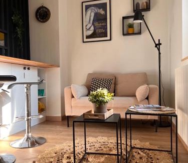 Lille Centre Ville Apartment | Le Jean Bart - Lille Votre T1 meublé cosy & lumineux Quartier République