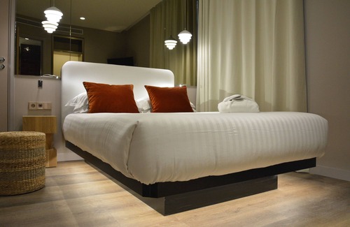 Epinettes Hotel | Le Katorze Hôtel