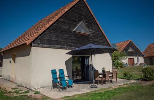 Lacapelle-Marival House | Le Lac Bleu nr 27