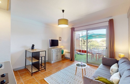 La Ciotat Apartment | Le Liouquet, T2 Avec Clim Terrasse Parking Piscine