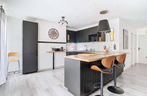 Voiron Apartment | LE LOFT, 2 chambres 85 m2, hyper centre, proche gare