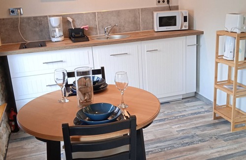 Escouloubre-les-bains Apartment | Le Loft one bedroom private apartment with kitchen, garden and heated pool