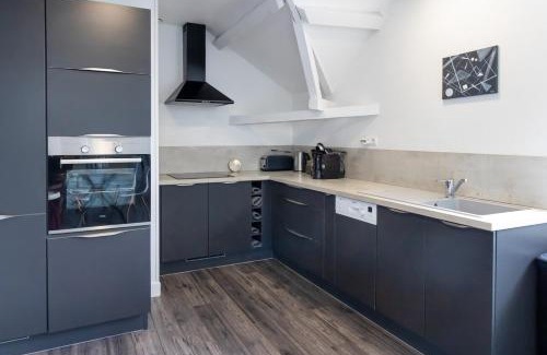 Sainte-Savine Apartment | Le Loft ~ Proche Troyes ~ Gare