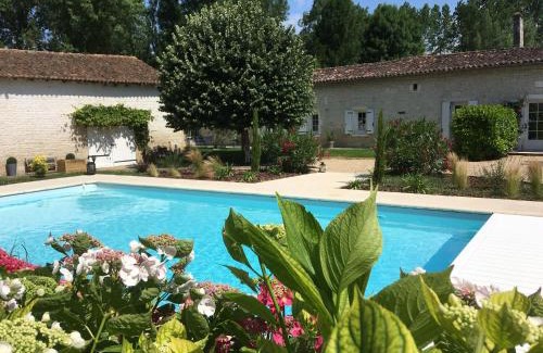 Nercillac House | Le Logis de la Soloire