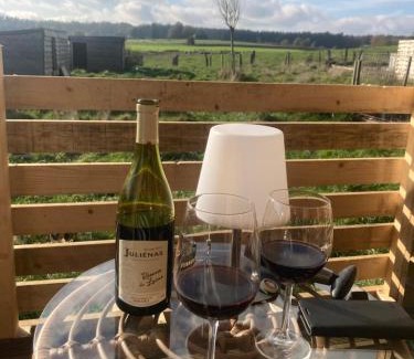 Tronquoy Hotel | Le love van