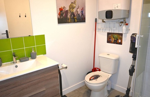 Villeneuve-sous-Dammartin Apartment | LE MARVEL 10mn Aeroport CDG jusqu'à 4 voyageurs