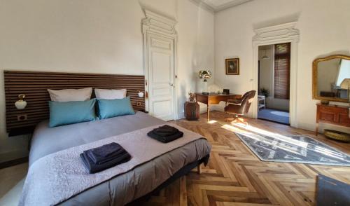Valreas Bed & Breakfast | Le Manoir de la Belle Endormie