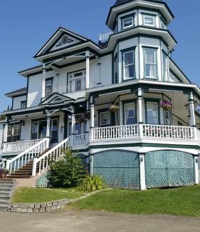 Port-Daniel Bed & Breakfast | Le Manoir du Vieux Presbytère