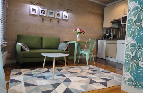 Saint-Gervais Apartment | Le Marais Prestigious Great Apt, Balcony, AIR COND.