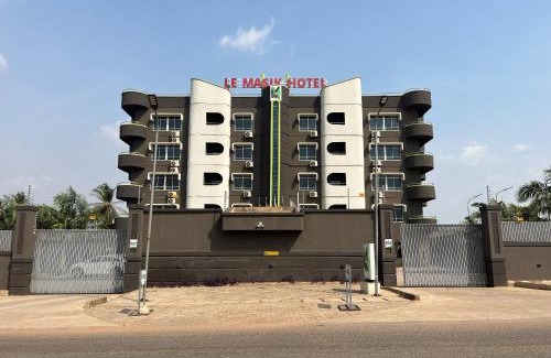 Oyo Hotel | Le Masik Hotel