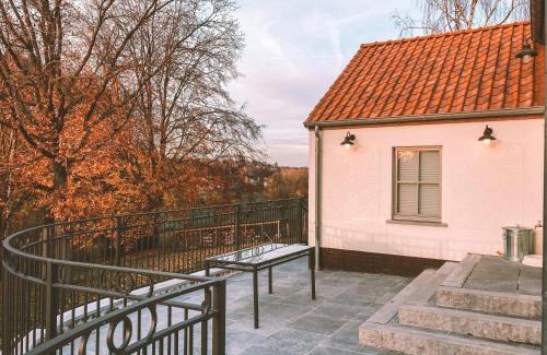 Couture-Saint-Germain Villa | Le Mirador