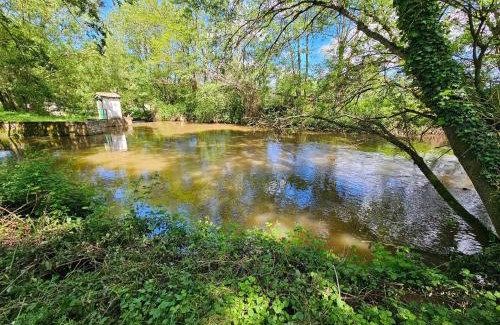 Cormatin Bed & Breakfast | Le Moulin de Chazelle