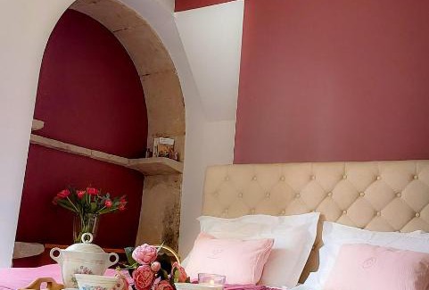 Semur-en-Auxois House | Le Moulin de L'O - L'Orle Rose