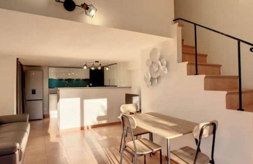 Mandelieu-la-Napoule Beach Apartment | Le nid D'azur