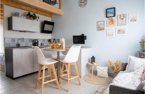Trizay Apartment | "Le Pírate benèze"gîte insolite,situation idéale,accueil attentionné