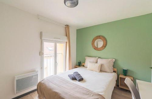 Hincmar Apartment | Le Pastel - 10 couchages - proche Cathédrale