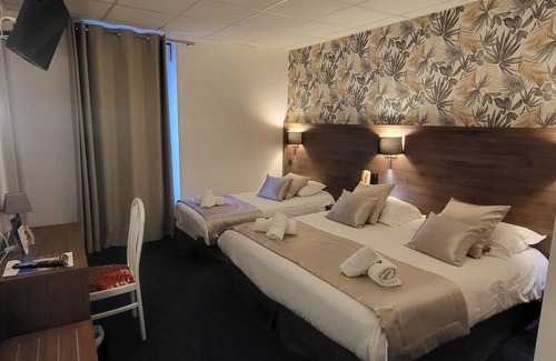 Quartier Saint-Martin Hotel | Le Patio De La Dordogne