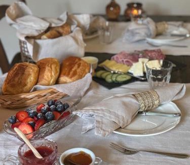 Verzeille Bed & Breakfast | Le Patio Des Senteurs