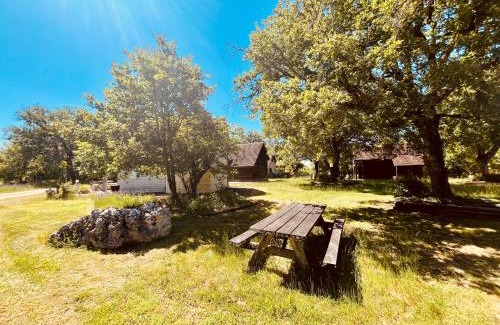 Quissac Ski Chalet | Le Perce Neige