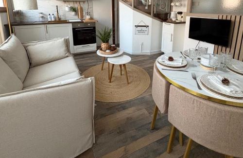Precy-sous-Thil Apartment | Le petit bain du Logis