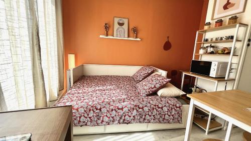 Margny-les-Compiegne Apartment | Le Petit Cosy par Your Sweet Loc