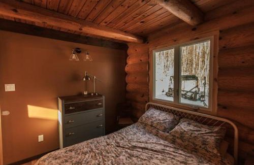 Lac-Simon Ski Chalet | Le Petit Domaine Caché - Lac-Simon
